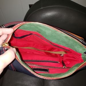 Dooney & bourke purse